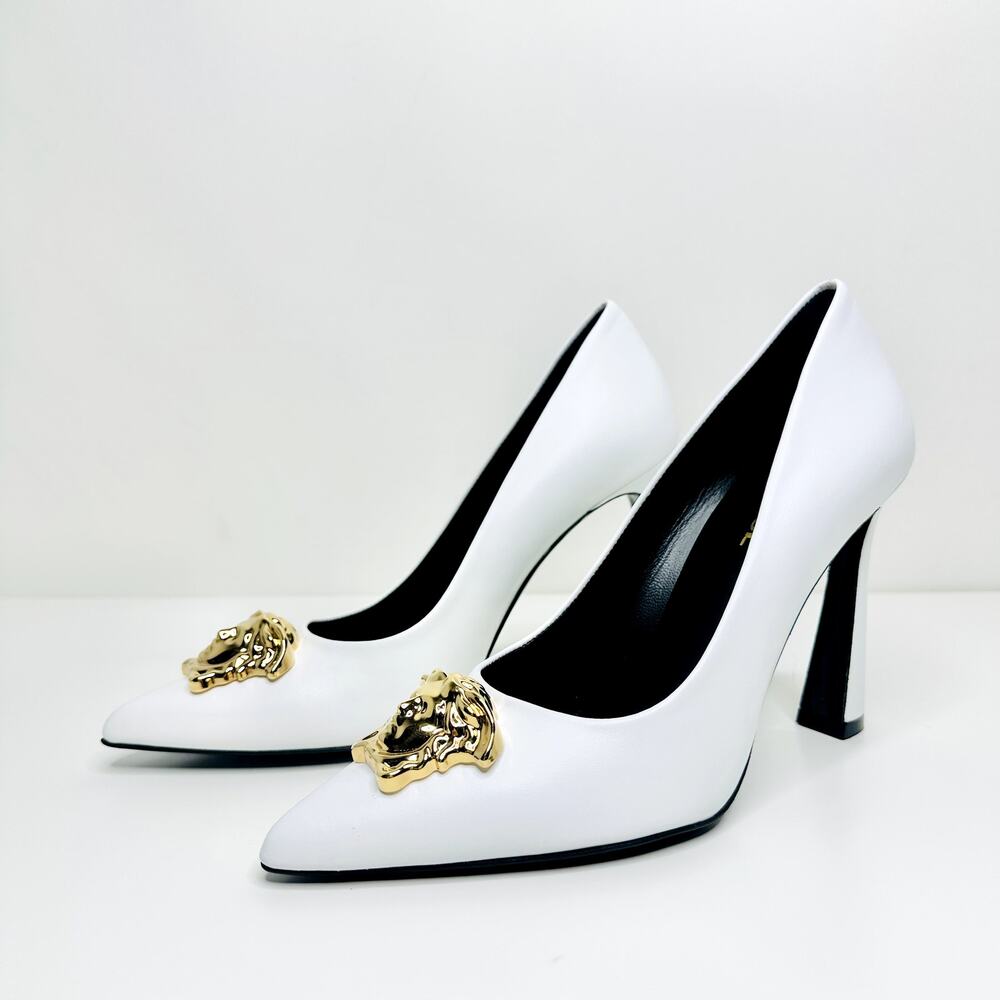 Versace Vitello IT 38/ US 8 Pumps White Leather Medusa Gold Heeled NIB $1050 - Picture 3 of 12